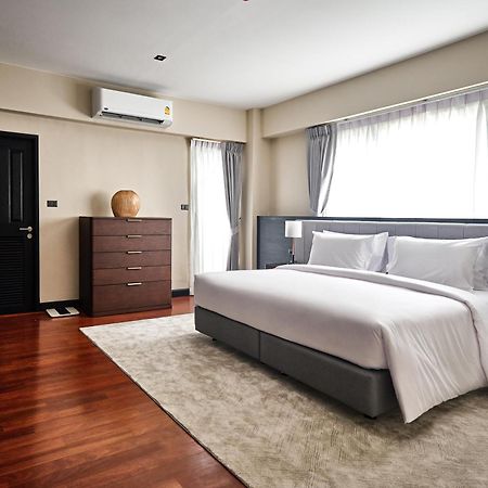 Floral Court Hotel & Residence Sukhumvit 13 방콕 외부 사진